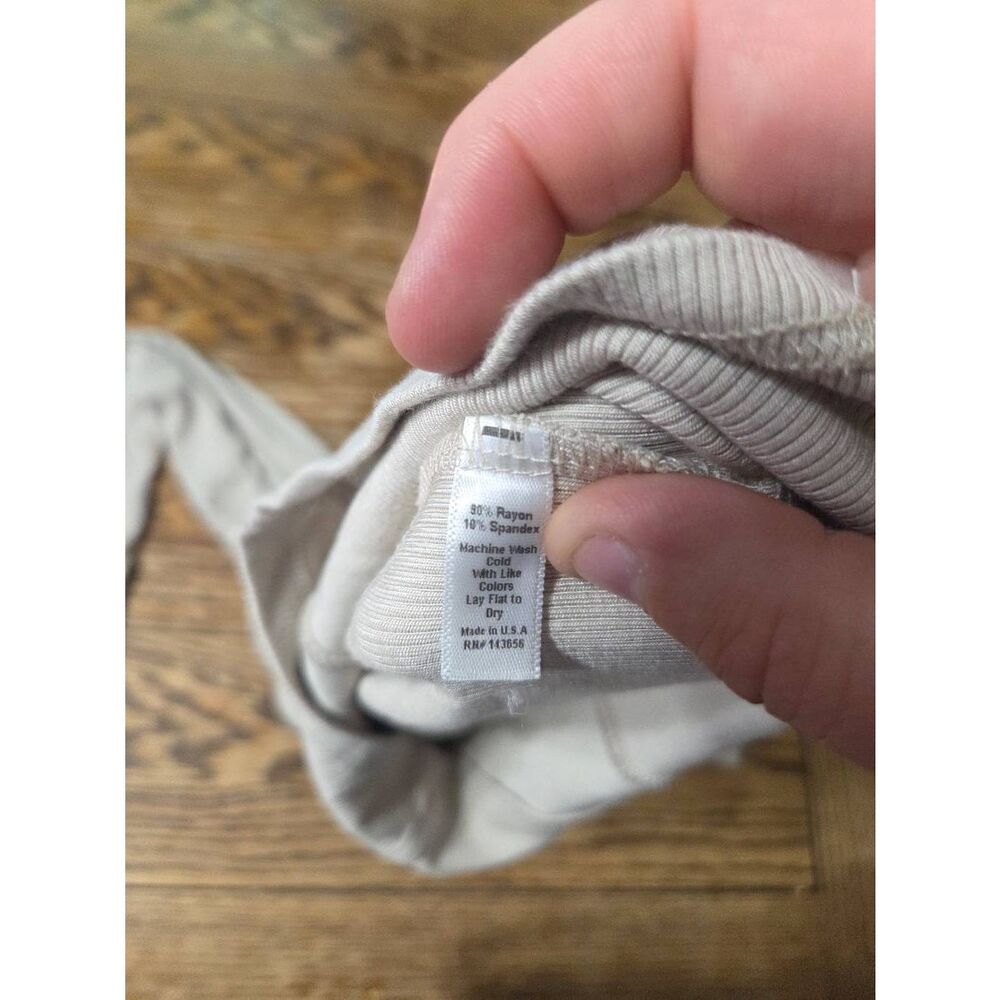 Joah Brown Women's Stitch Mock Neck Top in Dune sz XS/S - Picture 5 of 5